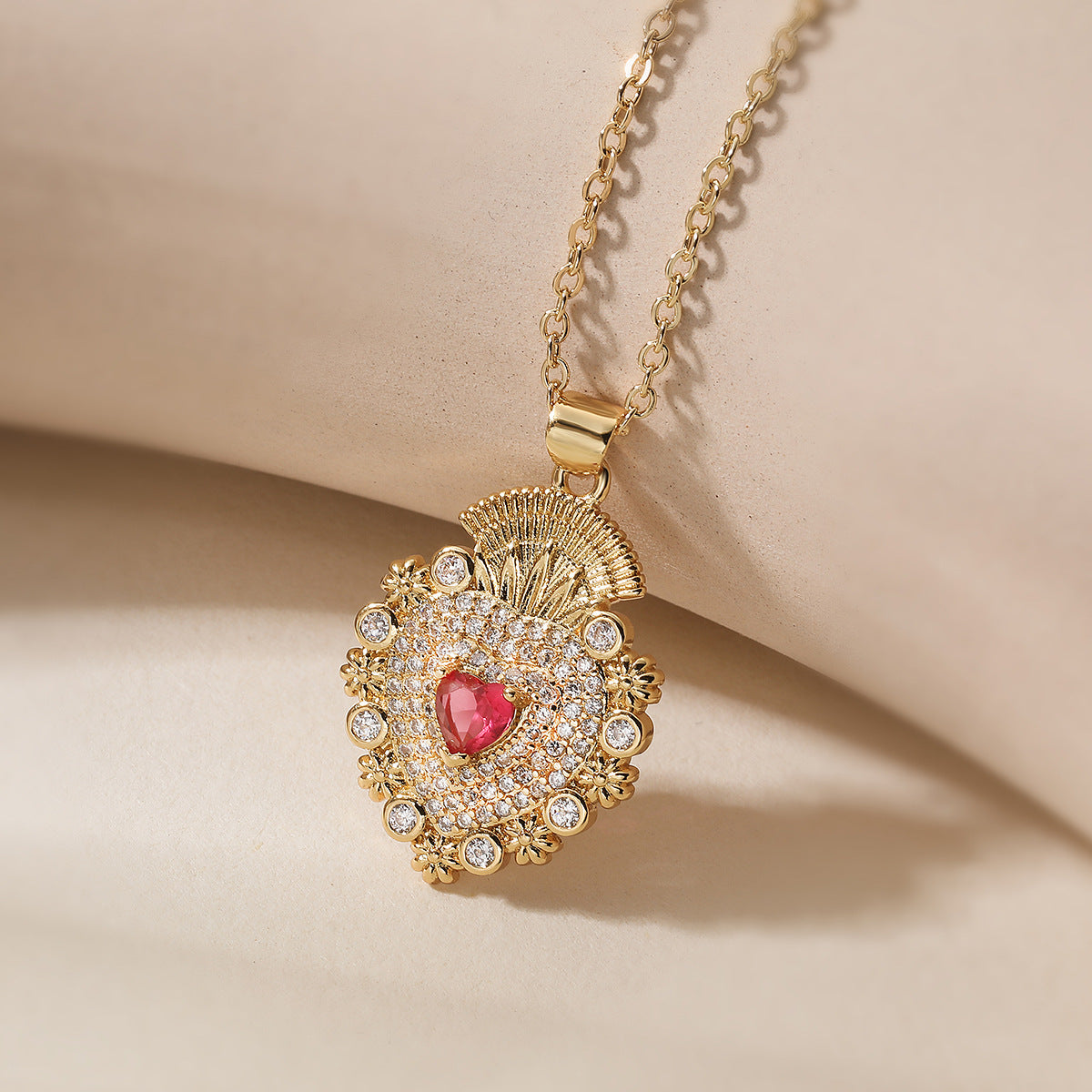 Vintage Minimalist 18K Gold Plated Brass Geometric Heart Cubic Zirconia Pendant Necklace