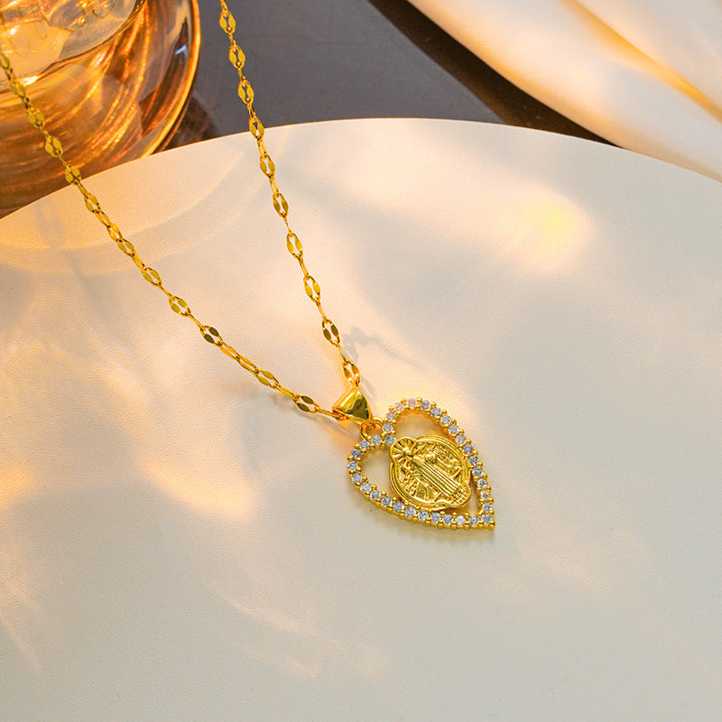 Fashionable Geometric Heart-Shaped Titanium Steel Pendant Necklace with Zirconia for Women