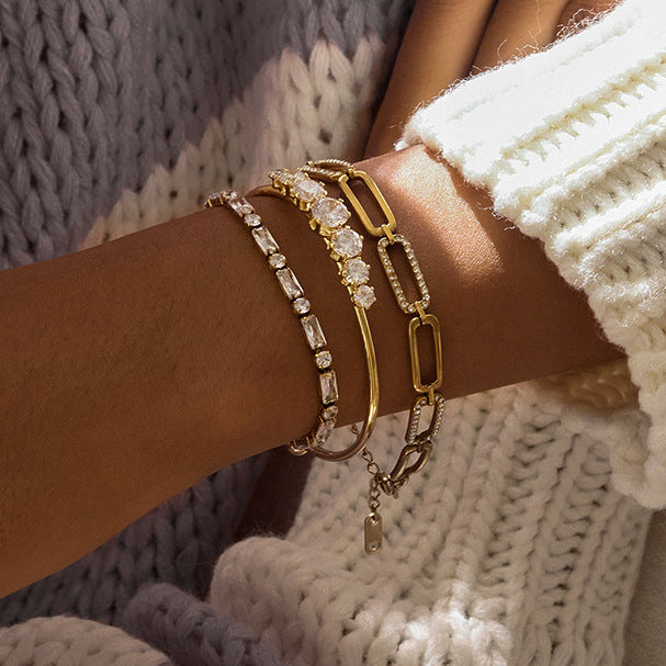 Pulsera Minimalista Geométrica de Titanio y Acero con Incrustaciones de Diamantes de Imitación para Mujer, Acero Inoxidable Hipoalergénico, Acabado Galvanizado