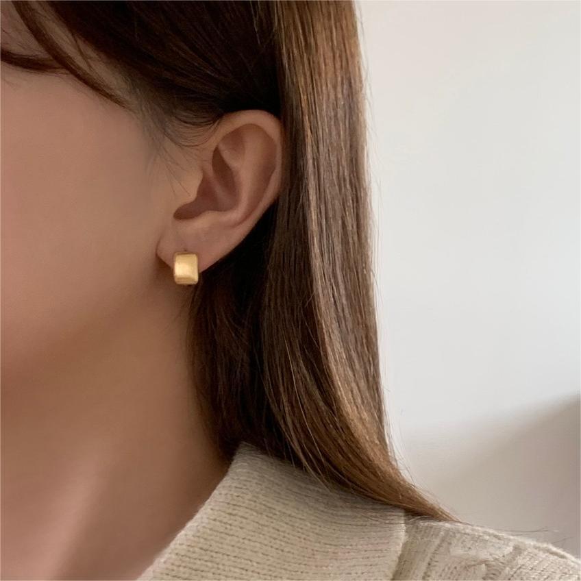 Minimalist Geometric Letter-Shaped 925 Sterling Silver Earrings with Polished Finish for Women