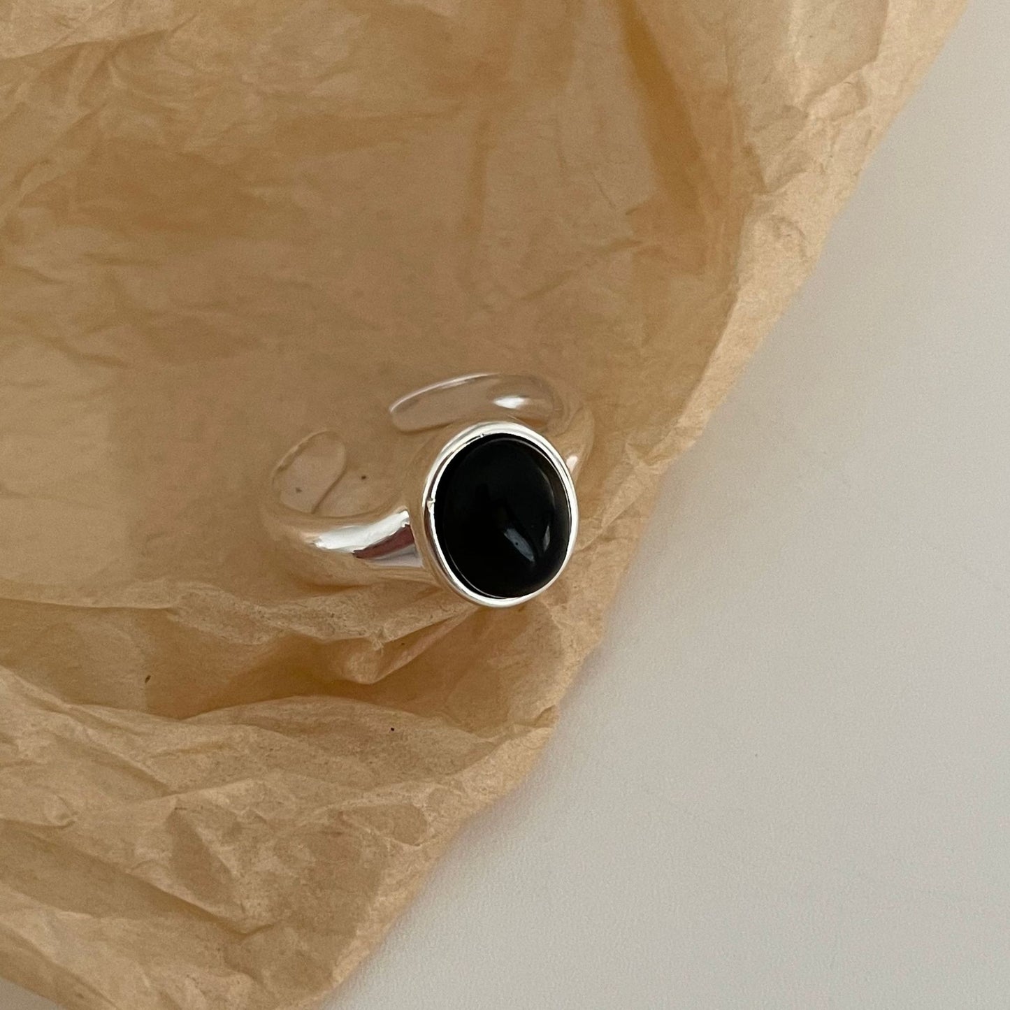 Minimalist Sweet 925 Sterling Silver Geometric Inlaid Black Agate Ring for Women