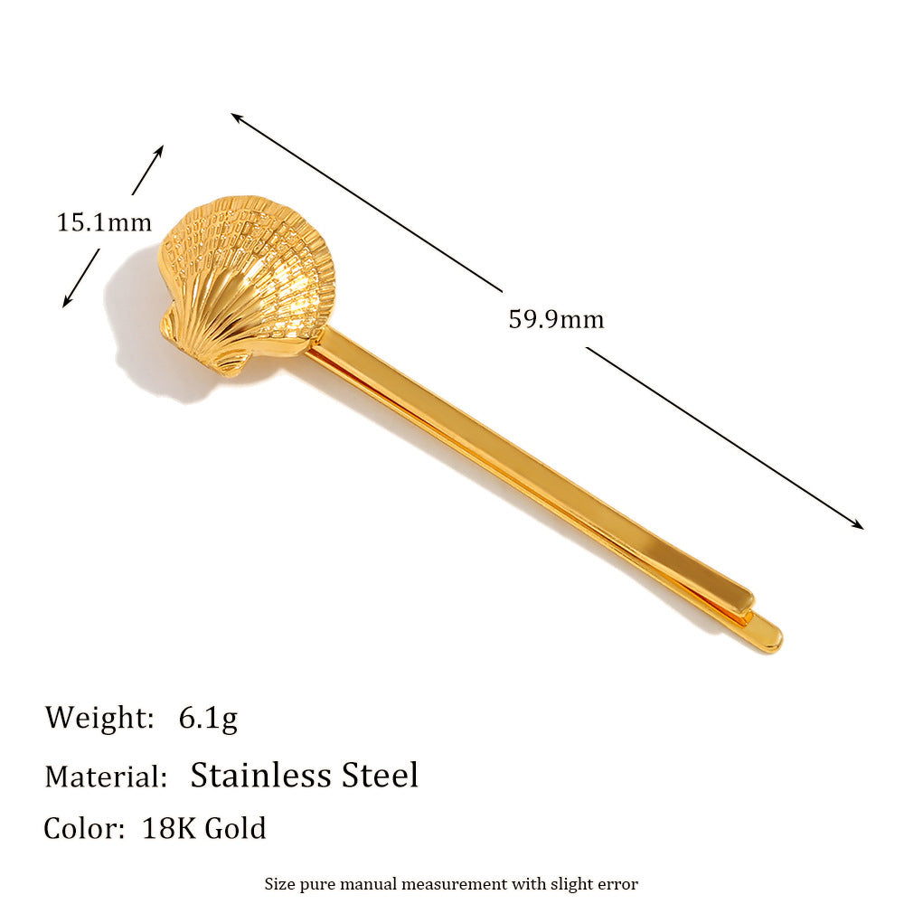 Vintage French-Inspired Heart and Seashell Hair Clip for Women Made of Stainless Steel with 18K Gold Plating
