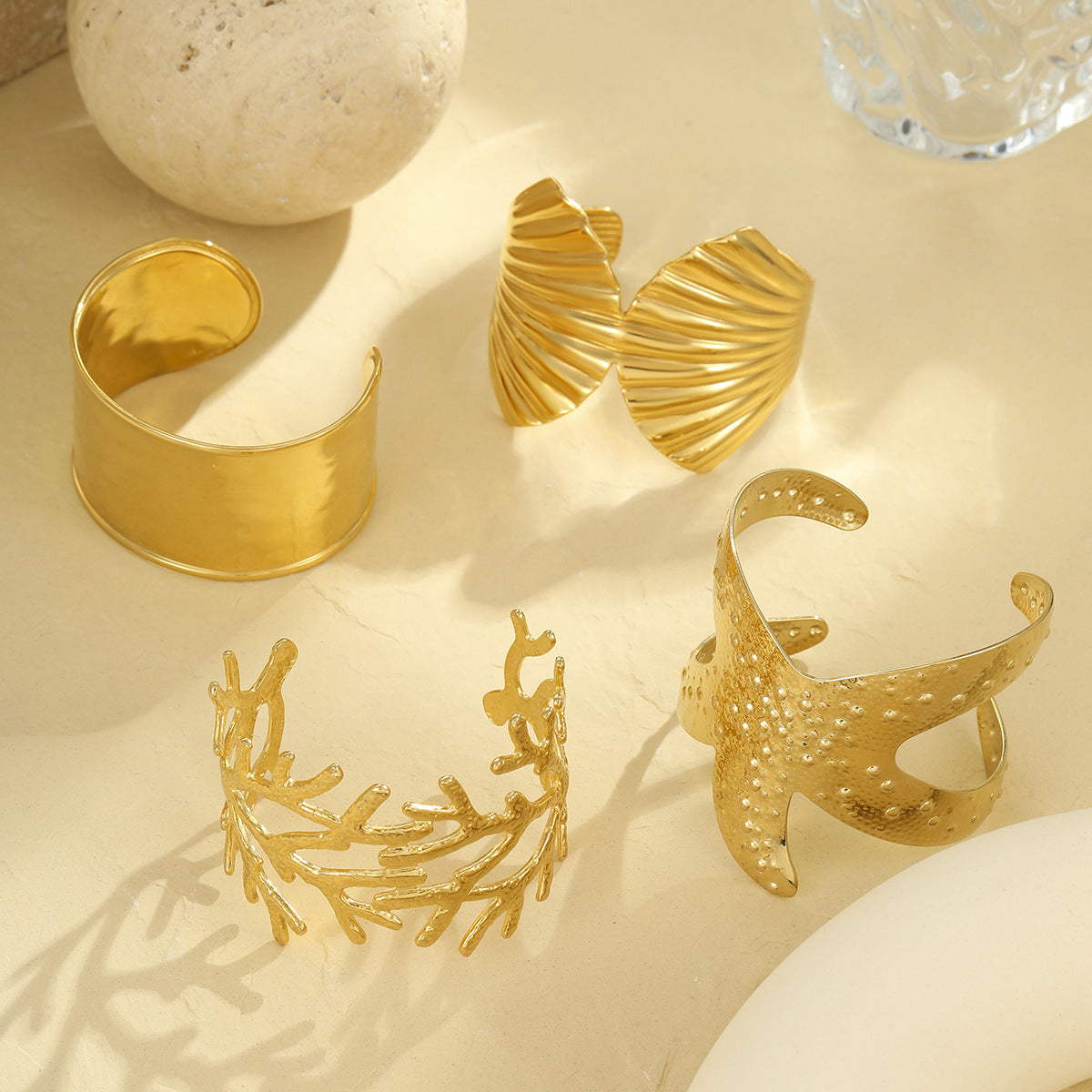 Fashionable Ocean-Themed Geometric Stainless Steel Bracelet with 18K Gold Plating for Women