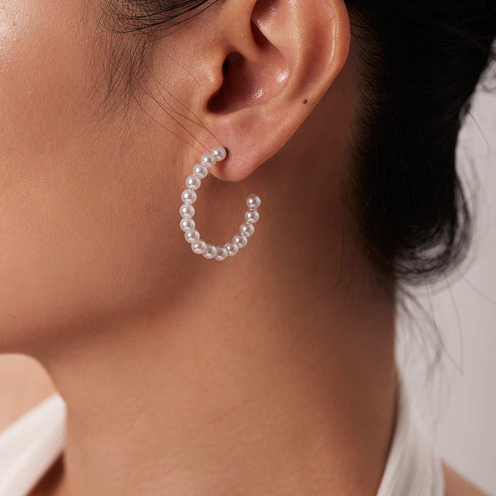 Elegant French-Style Minimalist Stainless Steel Stud Earrings with 18K Gold Plating and Geometric C-Shaped Pearl Accents for Women