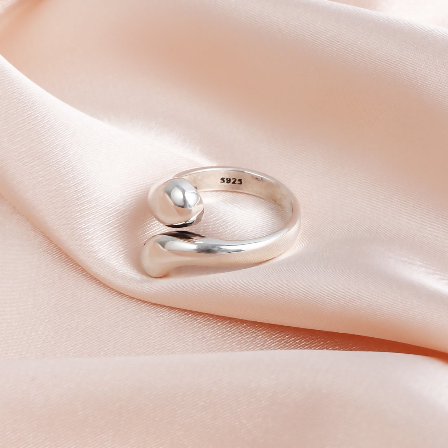 Minimalist Geometric Drip-Shaped Electroplated Metal Open Ring for Women