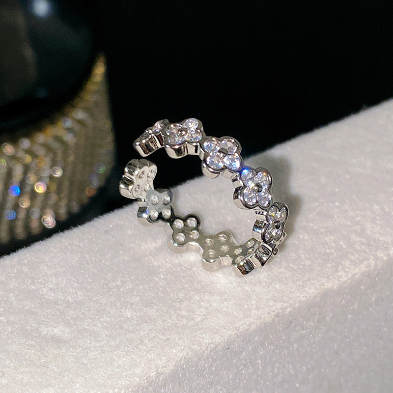 Sweet Minimalist Rhinestone Inlaid Floral Plated Titanium Steel Ring for Women