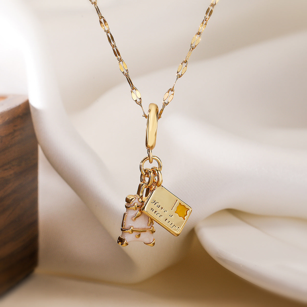Collana con Pendente Geometrico Minimalista da Donna con Base in Rame, Placcatura in Vero Oro e Finitura Smaltata