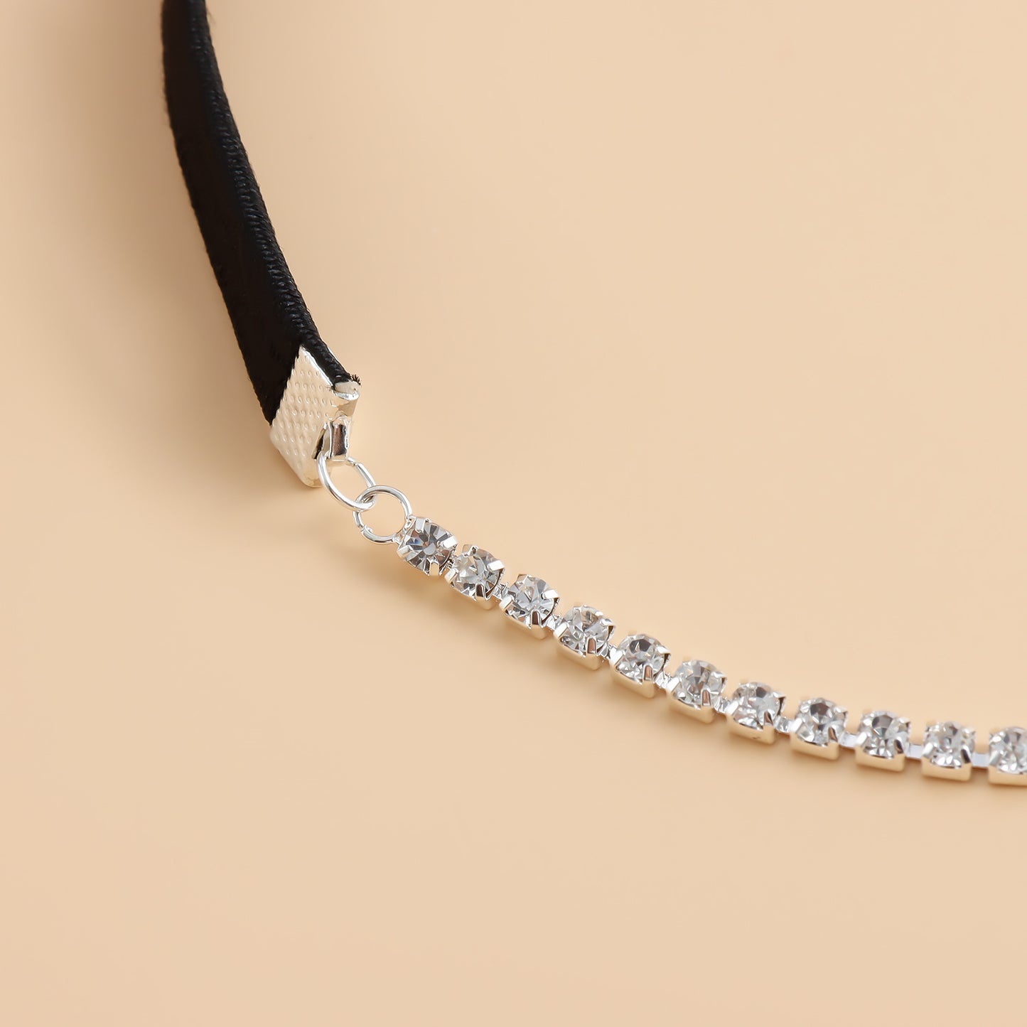 Minimalist Moon-Shaped Alloy Anklet with Rhinestone Accents and Elastic Black Band for Women