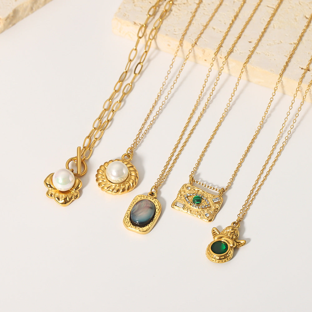 Collana Minimalista Geometrica in Acciaio Titanio con Pendente di Perla d'Acqua Dolce su Catena O, Placcata Sottovuoto in Oro 18K
