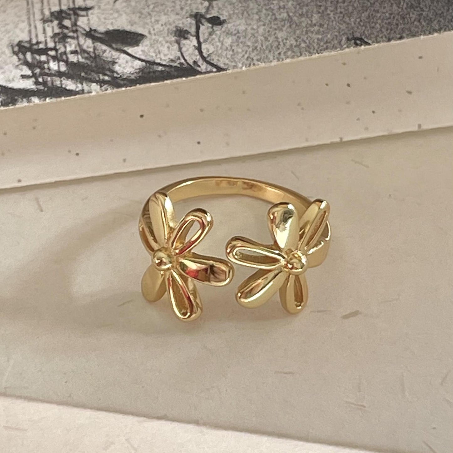 Minimalist Daisy-Shaped 925 Sterling Silver Open Ring for Women with Geometric Outline and Fresh Sweet Style