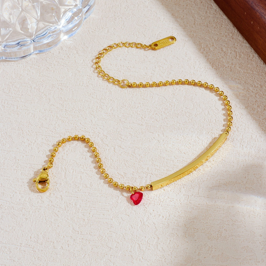 Minimalist Luxury Gold Plated Stainless Steel Geometric Heart Line Bracelet for Women
