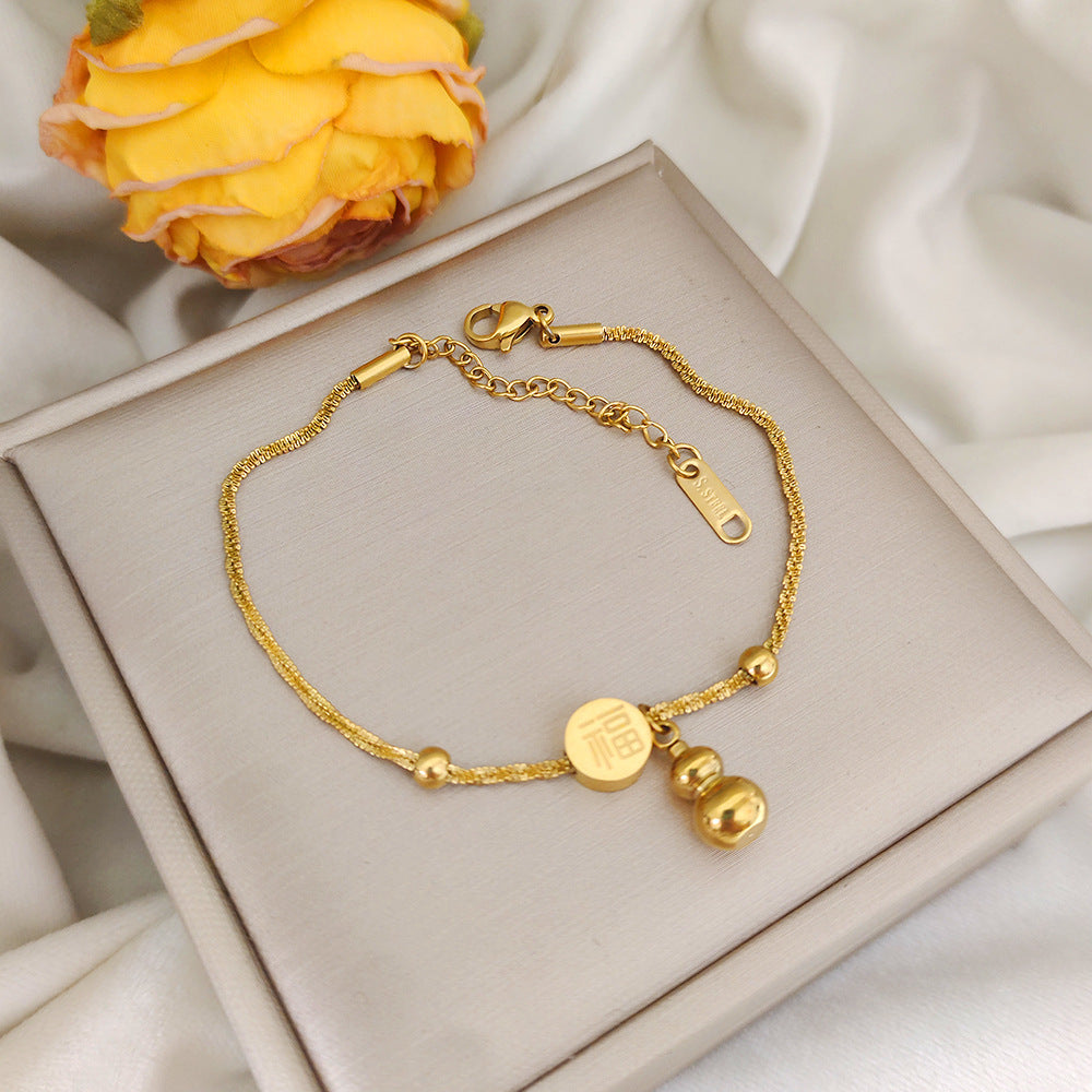 Original Design Leaf-Shaped Copper Alloy Plated Bracelet for Women and Men with Floral Petal Detail and Luxe Minimalist Aesthetic