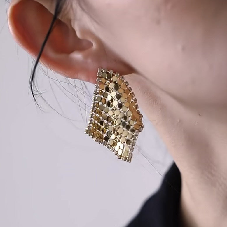 Orecchini Minimalisti Geometrici a Rombi con Base in Rame Placcato Oro e Perni in Acciaio Inossidabile per Donna