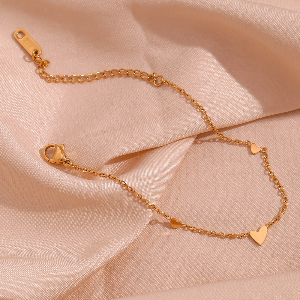 Minimalist Fashion Heart-Shaped Titanium Steel Bracelet with 18K Gold Plating for Women
