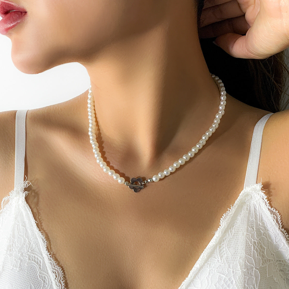 Minimalist Sweet Heart Resin Plated Crystal Pendant Ball Chain Necklace for Women
