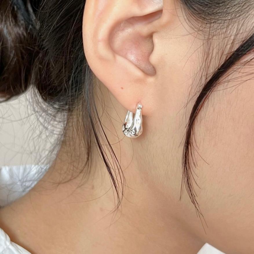 Pendientes Minimalistas Geométricos con Forma de Letra de Plata Esterlina 925 para Mujer