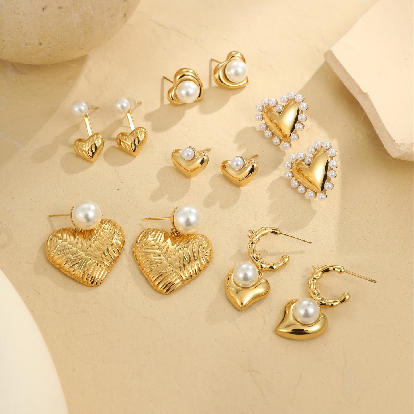 Fashionable Heart-Shaped Stainless Steel Stud Earrings with Plated Finish for Women