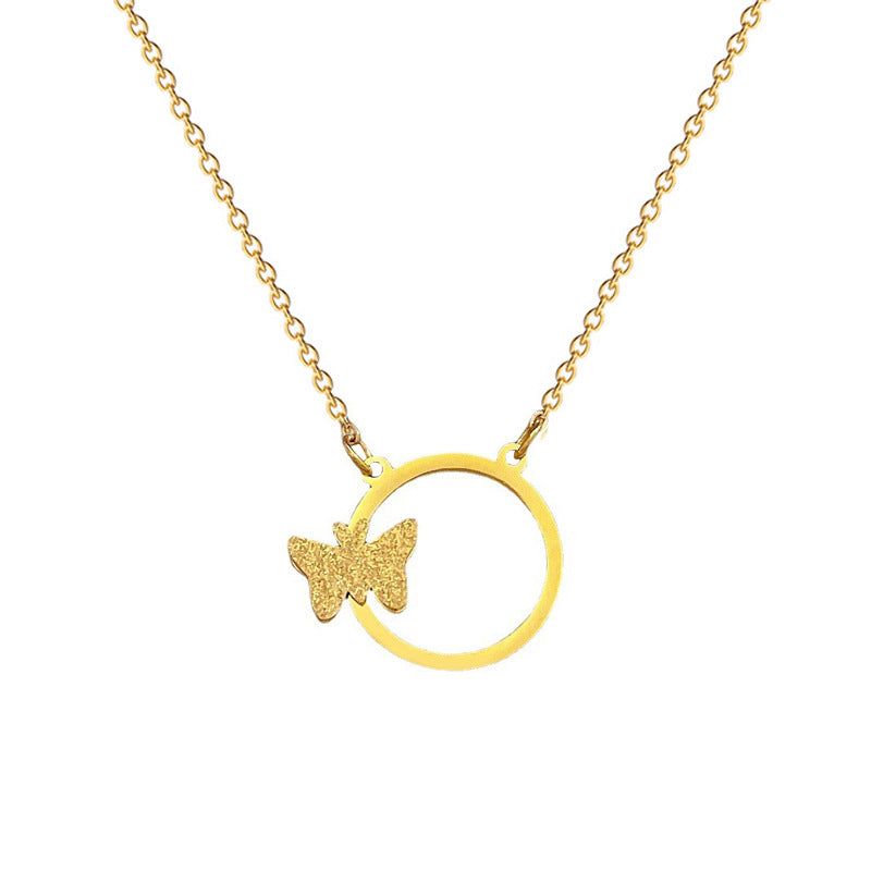 Collana con ciondolo a farfalla geometrica minimalista da donna in acciaio al titanio placcato oro con delicata catena per clavicola