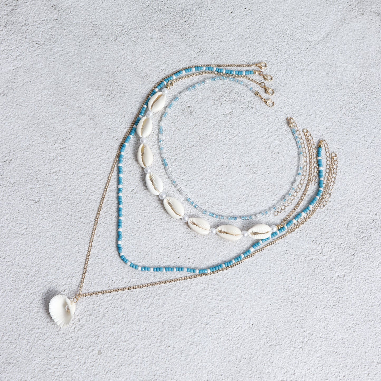 Collar con colgante de concha geométrica estilo bohemio para mujer con cadena de clavícula con baño de metal