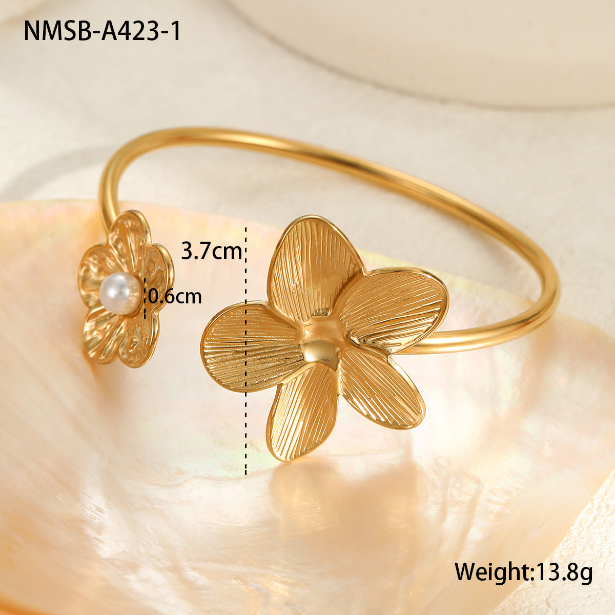 Fashionable OL Style Geometric Stainless Steel Bracelet with 18K Gold Plating and Floral Design Luxury Hand Jewelry