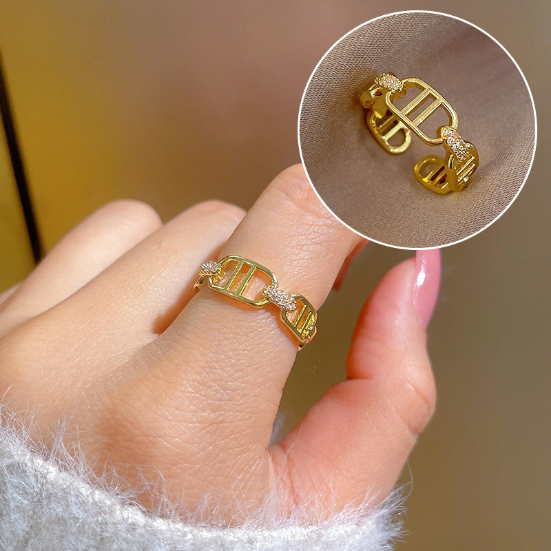 Minimalist Sweet Geometric Round Brass Plated Rhinestone Ring for Women and Men