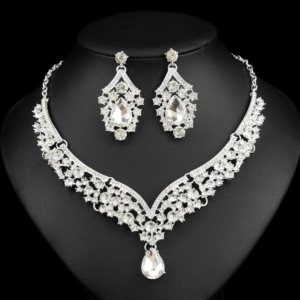 Vintage Style Floral Pattern Geometric Dot and Line Alloy Necklace Set with O-Chain and Matching Earrings for Women