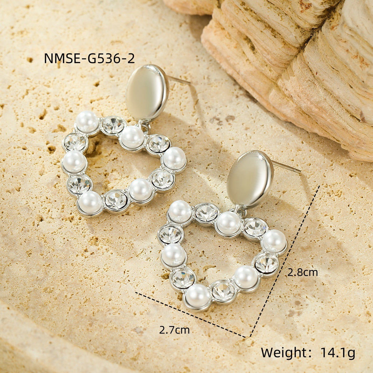 Orecchini a pendente a forma di cuore in acciaio inossidabile alla moda con intarsio di zirconi e perle, finitura placcata, eleganti gioielli per orecchie da donna