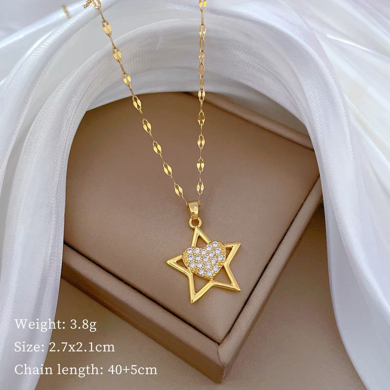 Collana con Pendente Lusso in Acciaio al Titanio a Stella e Cuore per Donna con Intarsi di Strass, Design Geometrico, Delicata Catena alla Clavicola