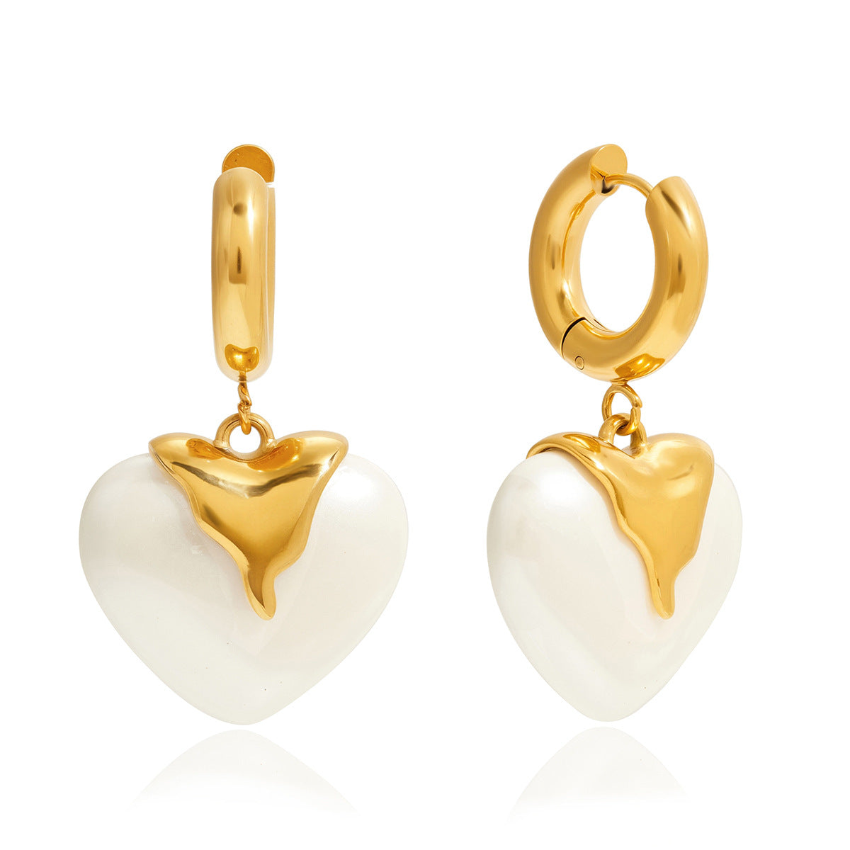 Elegantes aretes de aro de resina con forma de corazón y perlas para mujer, de acero inoxidable con acabado chapado