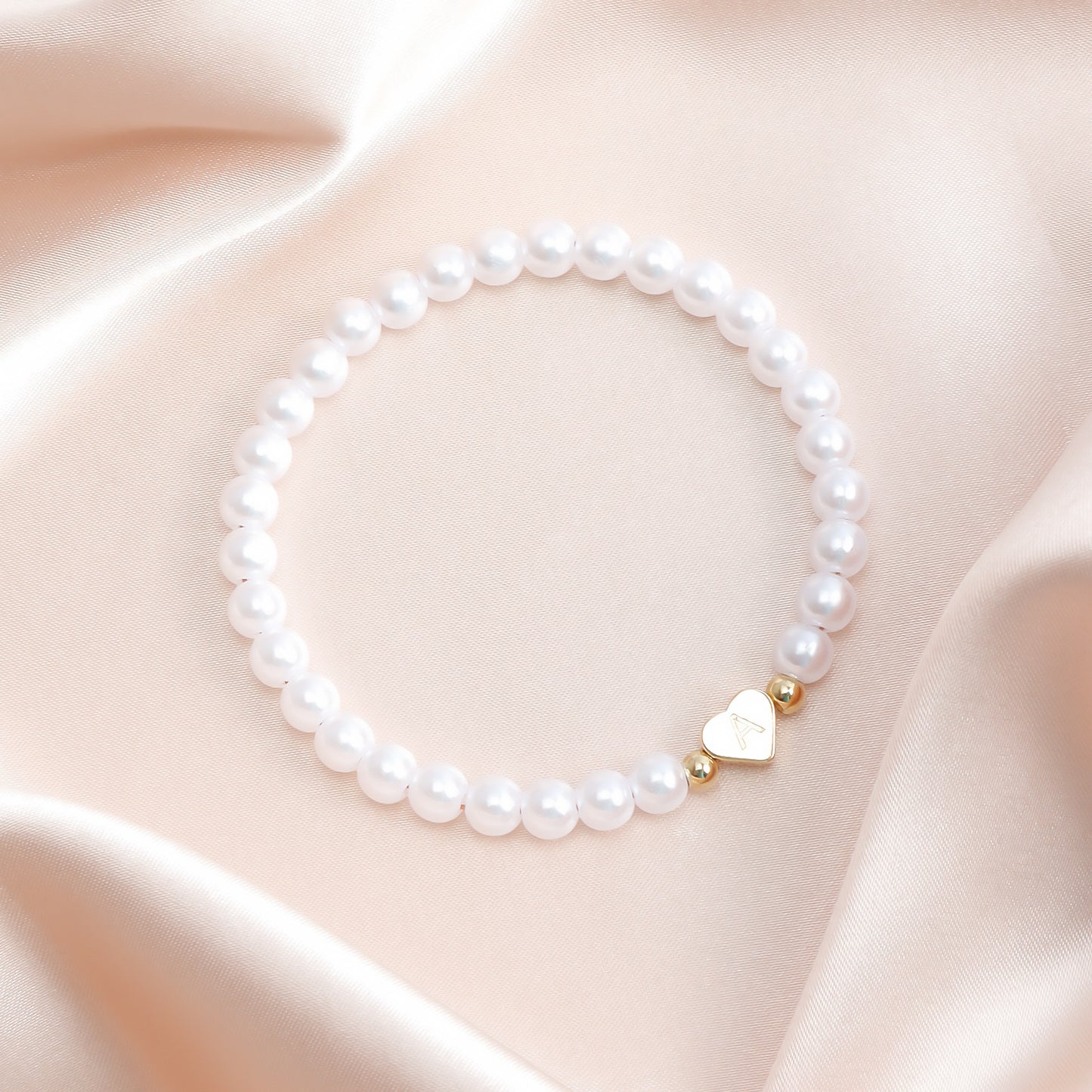 Minimalist Geometric Heart-Shaped Alloy Bracelet with Gold Plating and Simulated Pearl Accents