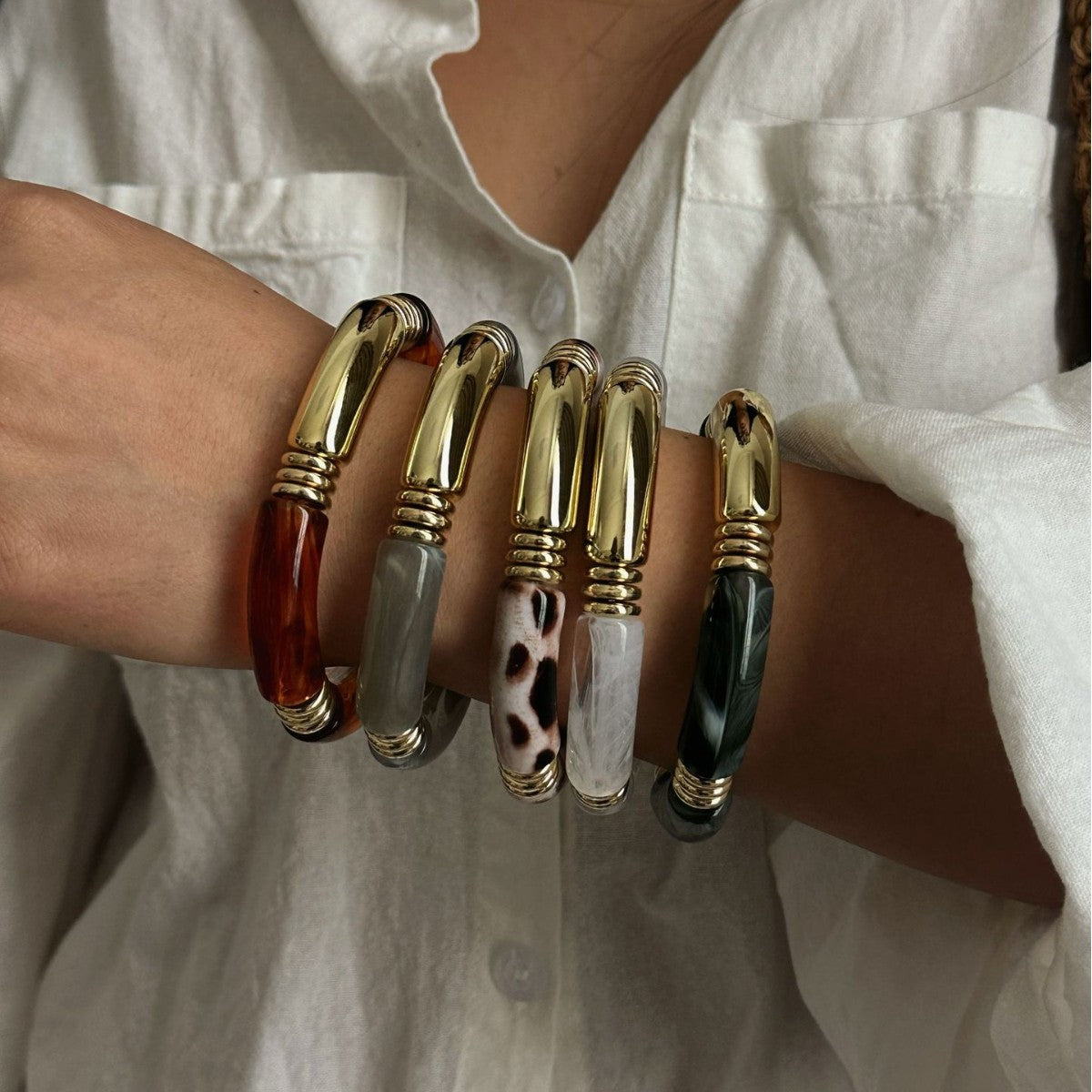 Bracciale tubolare curvo geometrico vintage placcato in acrilico
