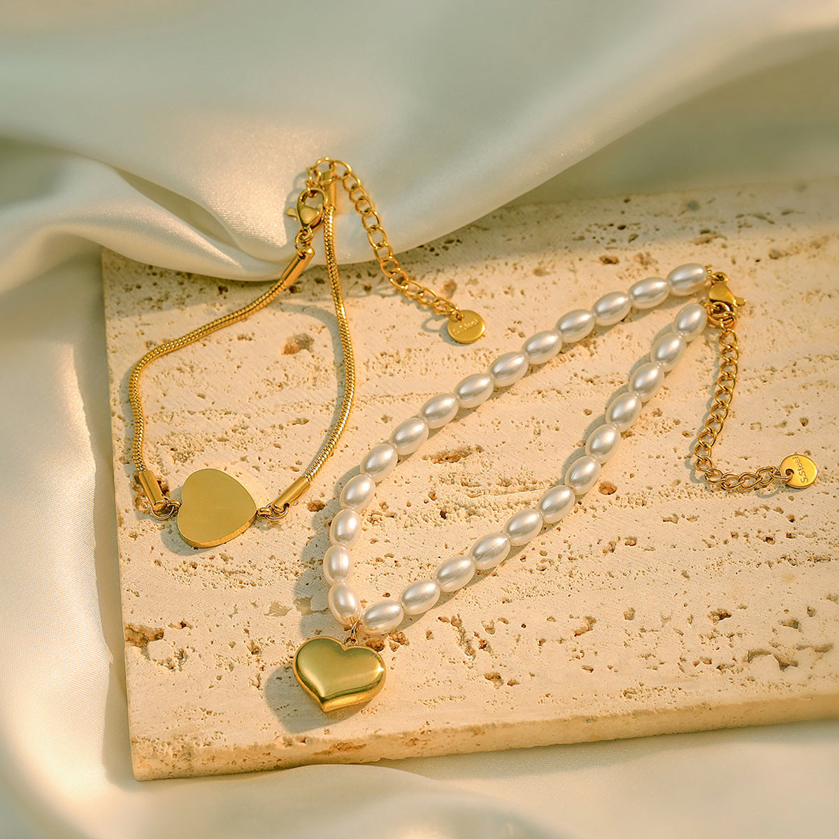 Minimalist Heart-Shaped Titanium Steel Bracelet with 18K Gold Plating and Pearl Accents for Women