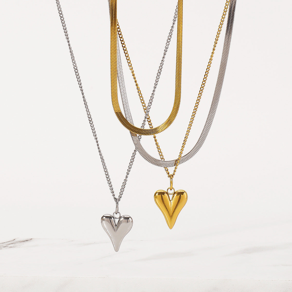 Collar de acero inoxidable con colgante en forma de corazón, dulce y atrevido, con acabado chapado para mujer, cadena de serpiente de doble capa