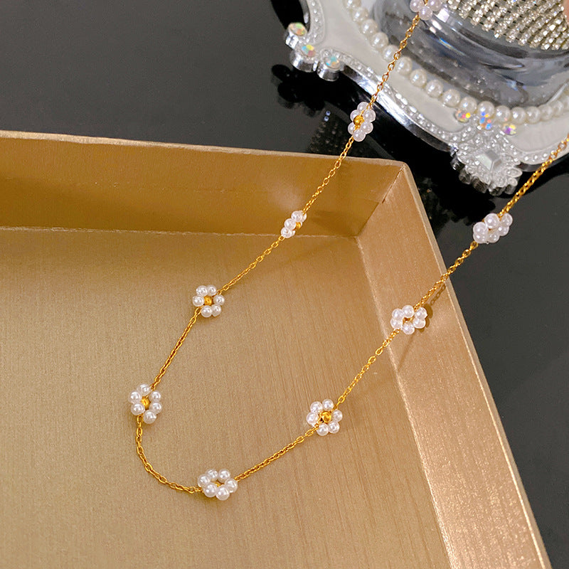 Elegant Floral Geometric Titanium Steel Necklace with Pearl Plated Pendant for Unisex