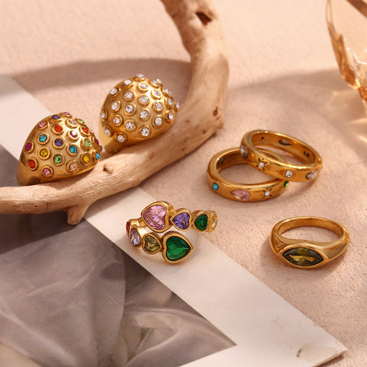 Vintage Fashion Heart-Shaped Stainless Steel Ring with 18K Gold Plating and Round Dome Zirconia Accents