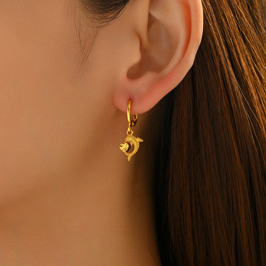Pendientes Minimalistas de Cobre Chapados en Oro de 18K con Forma de Delfín para Mujer