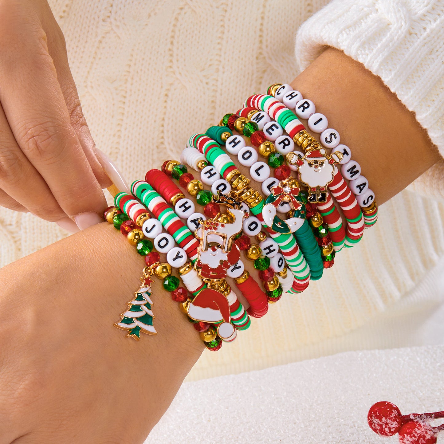 Sweet-Edgy Christmas-Themed Animal-Shaped Alloy Bracelet Set with Electroplated Finish and Elastic Cord