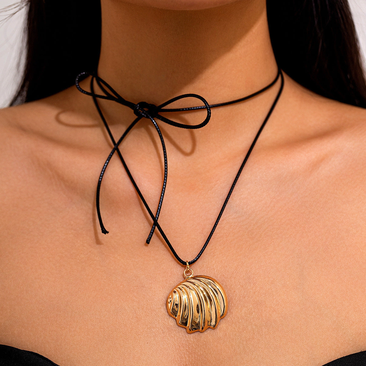 Gargantilla con colgante de rosa geométrica con lazo calado irregular estilo Hip Hop para mujer