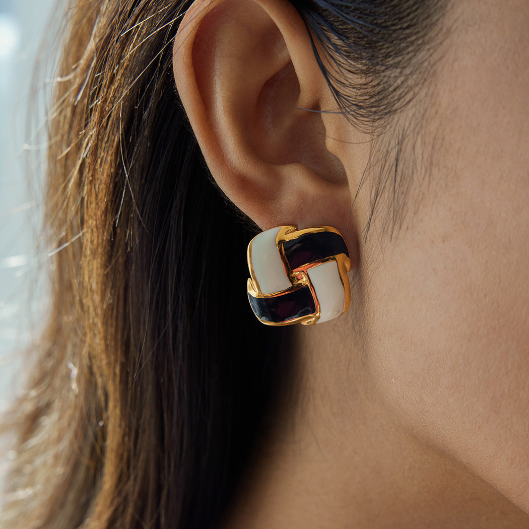 Pendientes cuadrados minimalistas de acero inoxidable con acabado esmaltado para mujer, hipoalergénicos y resistentes a la decoloración