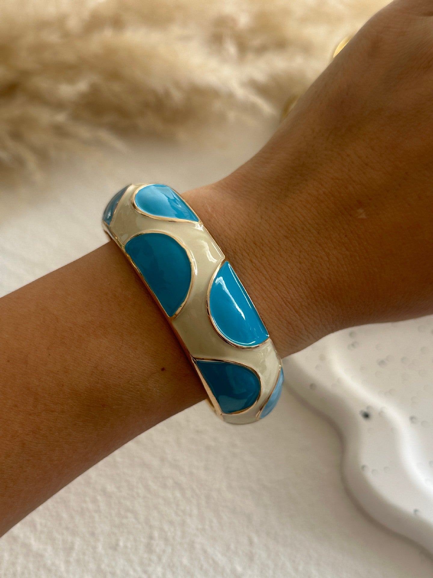 Exaggerated Vintage Round Geometric Drip Oil Plated Alloy Cuff Bracelet