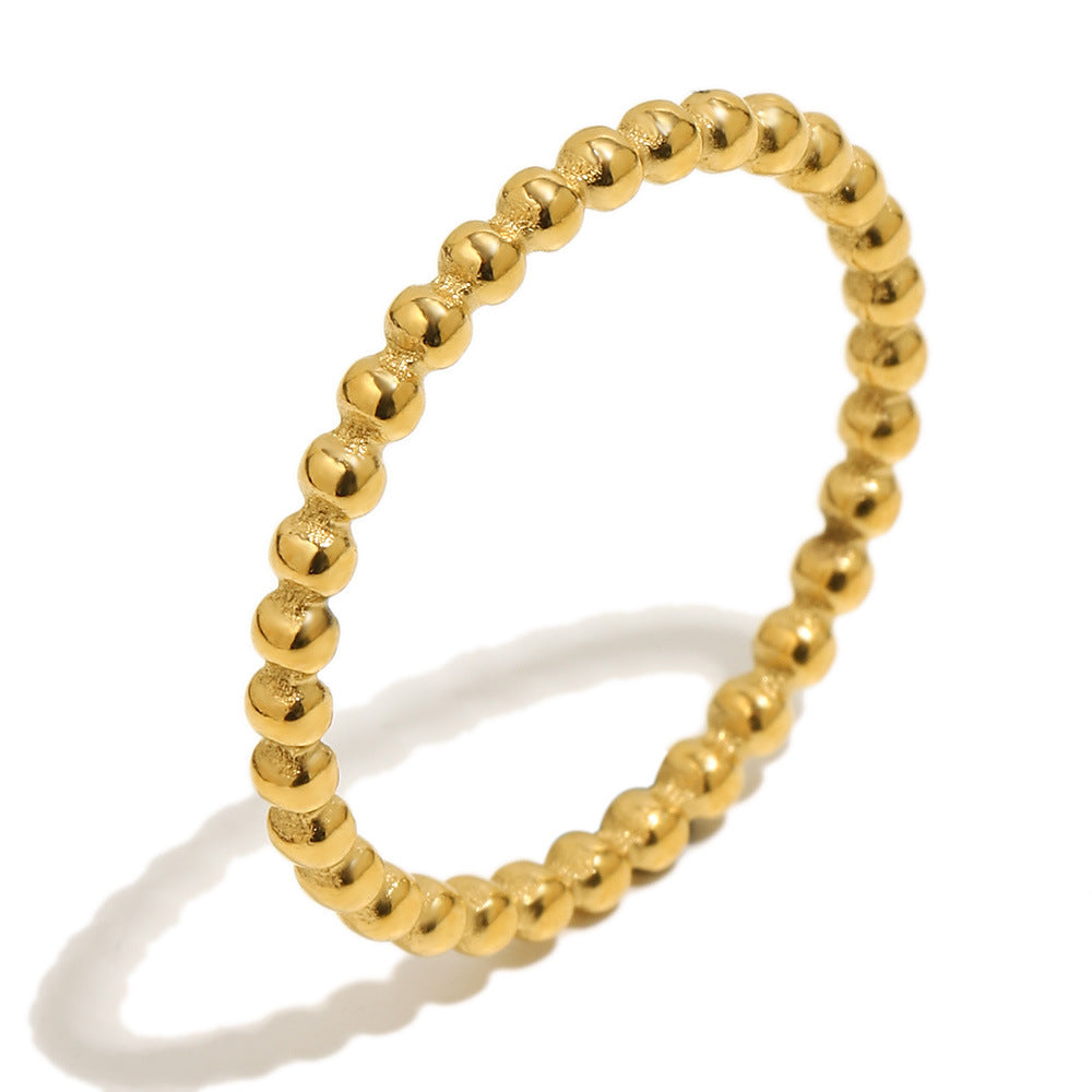 Anillo abierto minimalista de acero inoxidable chapado en oro de 18 quilates con corazón de circonita