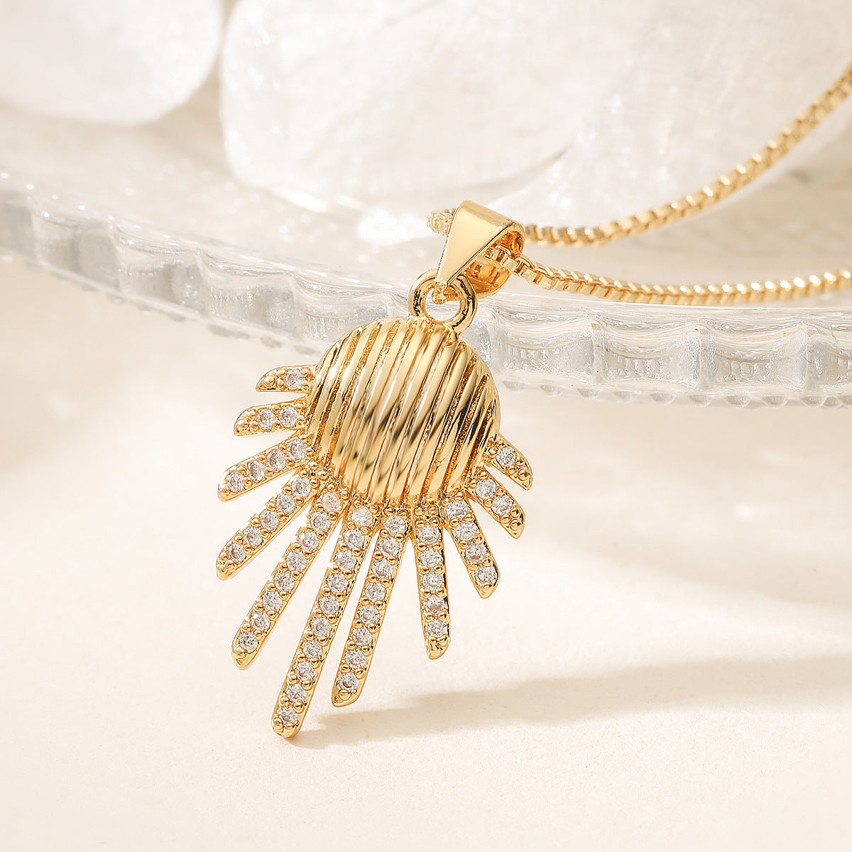 Minimalist 18K Gold Plated Brass Geometric Drip Oil Cubic Zirconia Pendant Necklace for Women