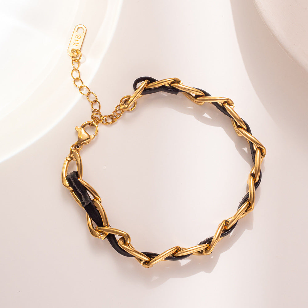 Pulsera minimalista geométrica de titanio y acero para mujer con acabado chapado, diseño moderno y versátil