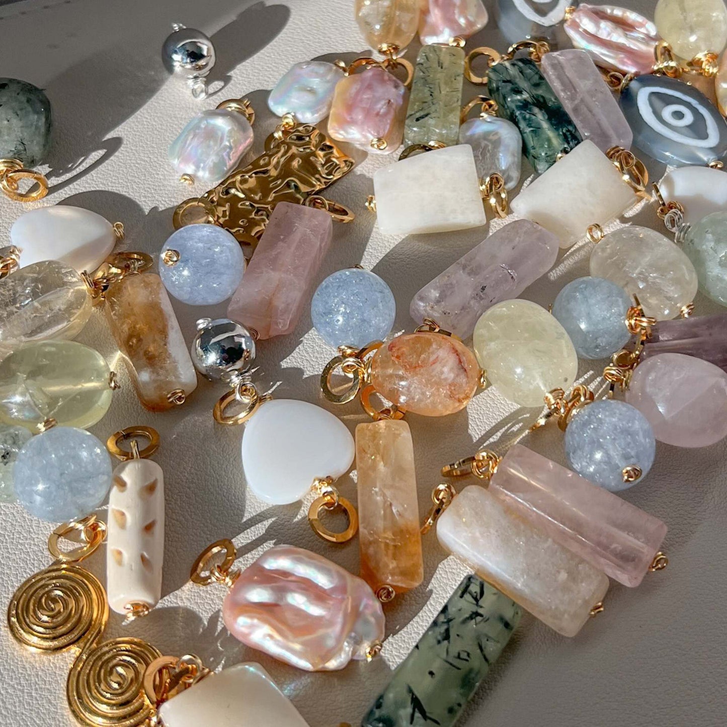 Ciondolo Ovale Etnico in Giada Collana in Acciaio Inossidabile Placcato PVD Charm Bar Unisex