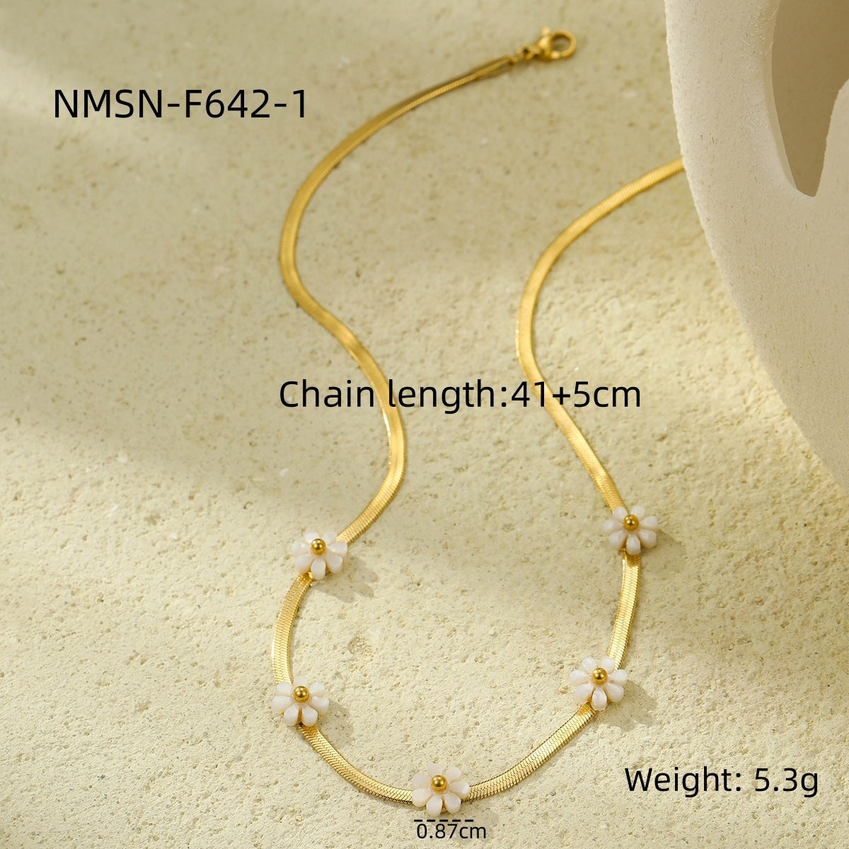 Collana alla clavicola floreale di tendenza con ciondolo geometrico in acciaio inossidabile con finitura galvanica per donna