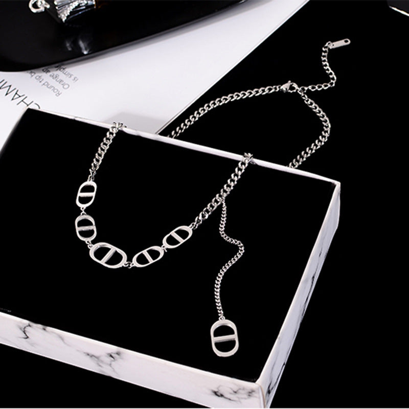 Minimalist Geometric Titanium Steel Necklace for Women with Vacuum Plated Finish and Cross Chain Design