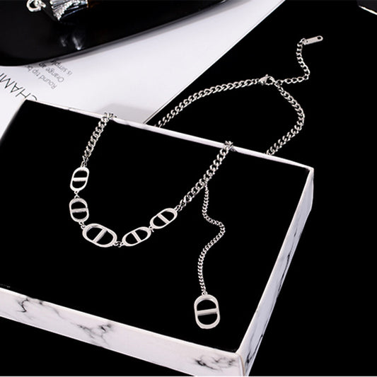 Minimalist Geometric Titanium Steel Necklace for Women with Vacuum Plated Finish and Cross Chain Design