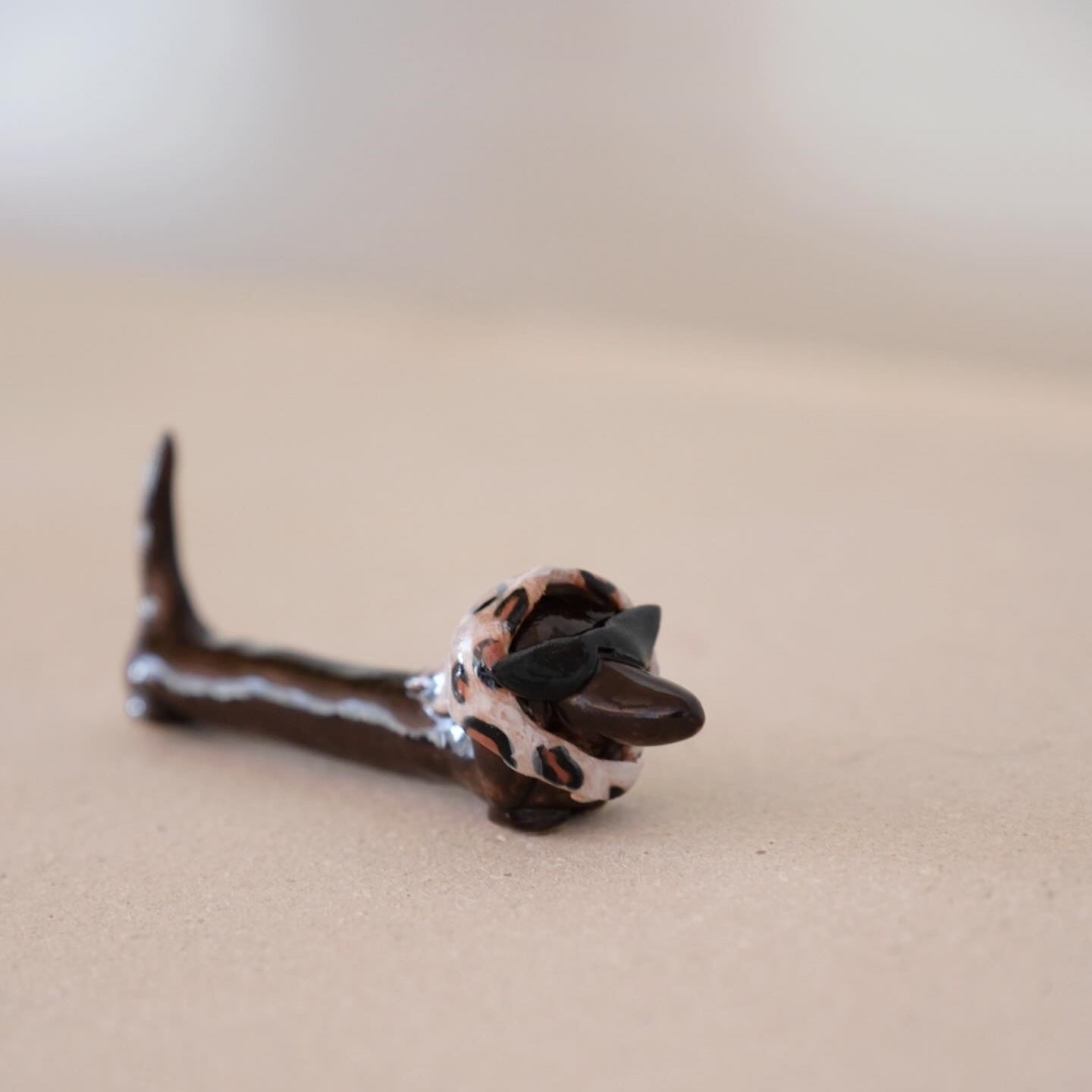 Vintage Cartoon Dachshund Animal Brass 18K Gold Plated Drip Oil Charm Bar for Women