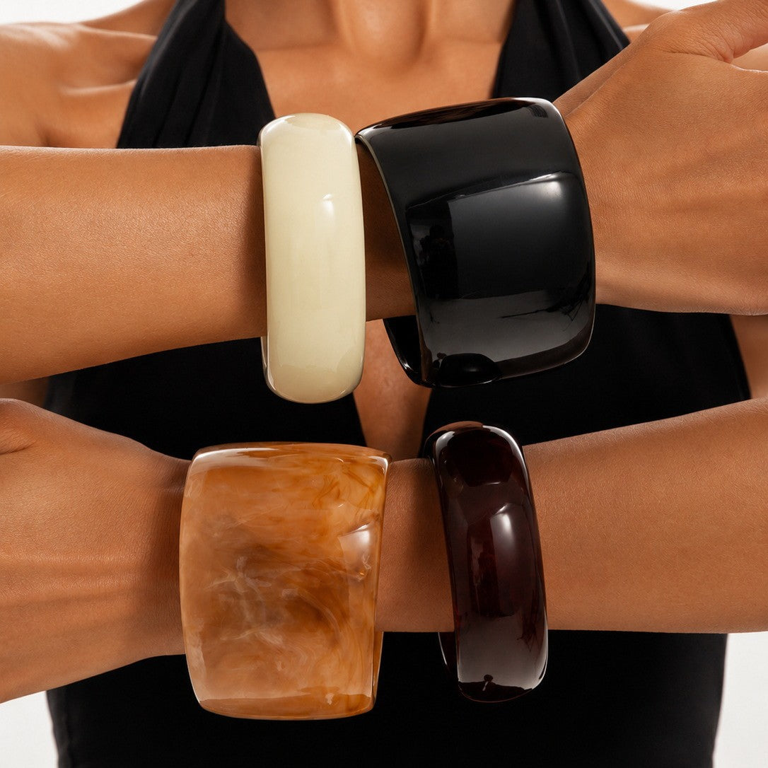 Vintage Geometric Gradient Resin Wide Cuff Bracelet for Women