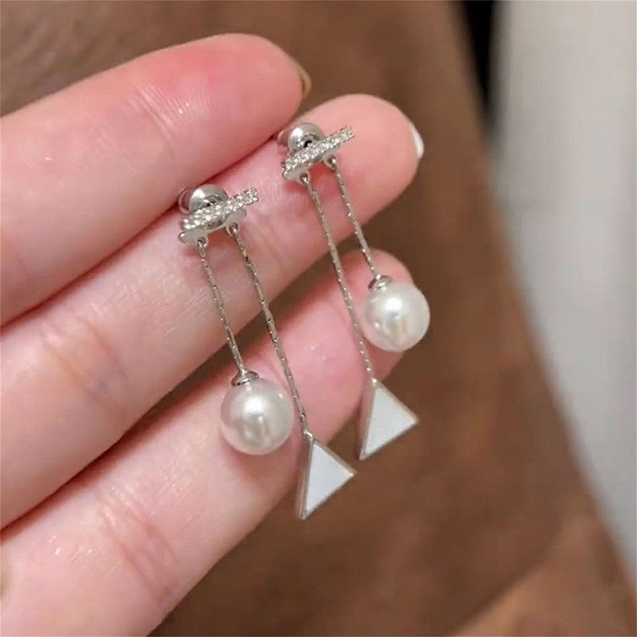 Pendientes de perlas geométricos para mujer con detalles de circonitas, postes de acero galvanizado, estilo retro lujoso y elegante para otoño e invierno